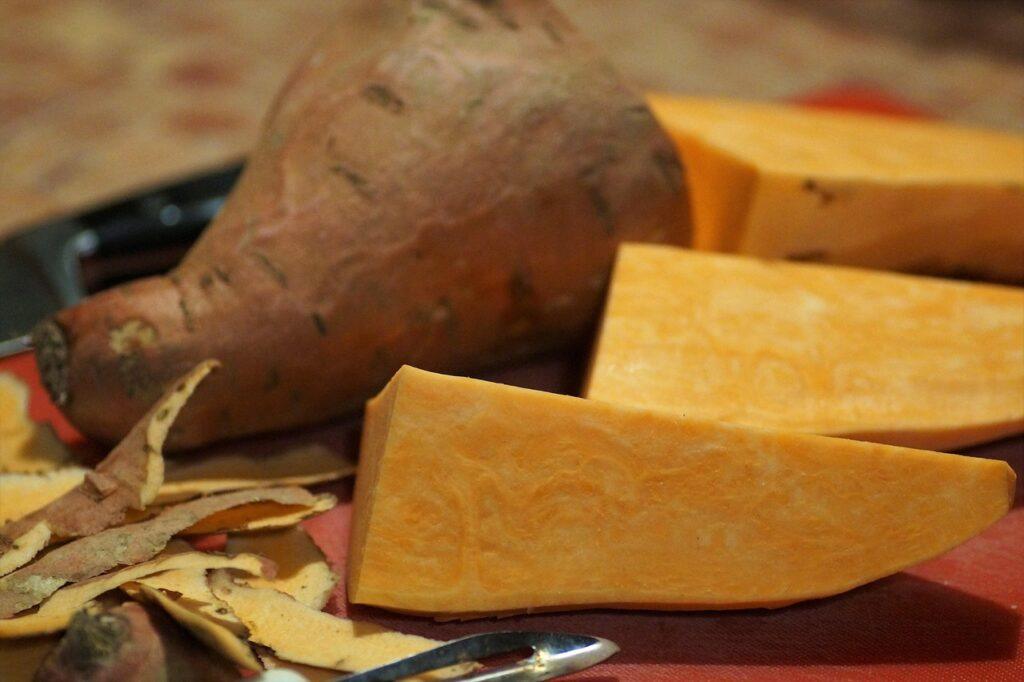 Benefits of feeding dogs sweet potatoes